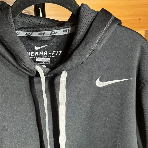 Nike Black and Gray Therma Fit Pullover Hoodie - Picture 3 of 7